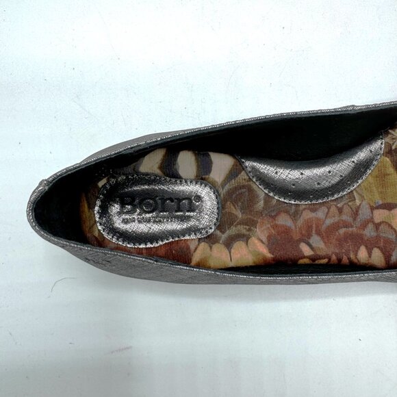 Born Molly Flat Silver Acciaio Metallic Leather Slip On Shoes Size 7.5 M W/ Box - Picture 9 of 10